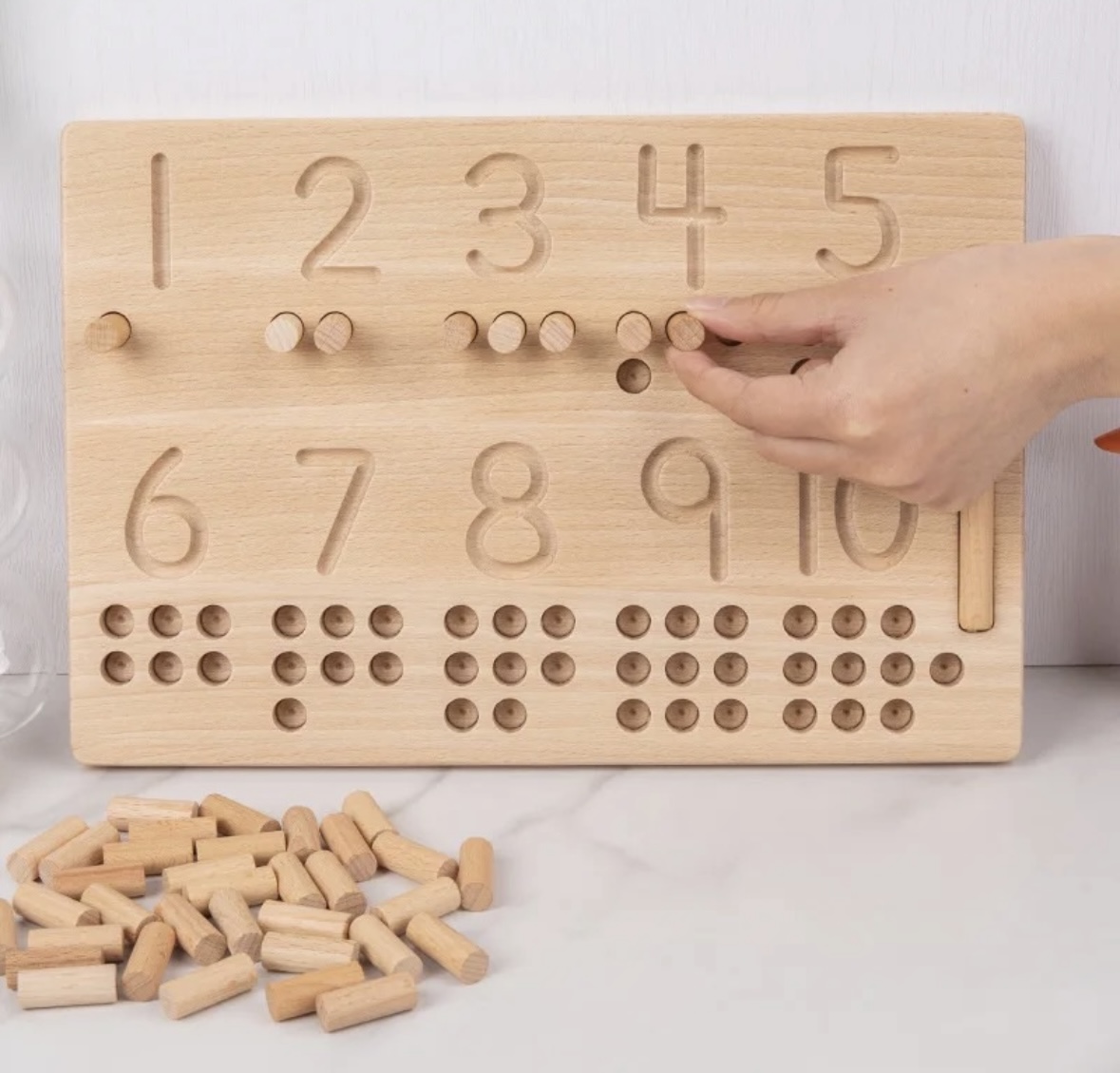 Numbers tracing board