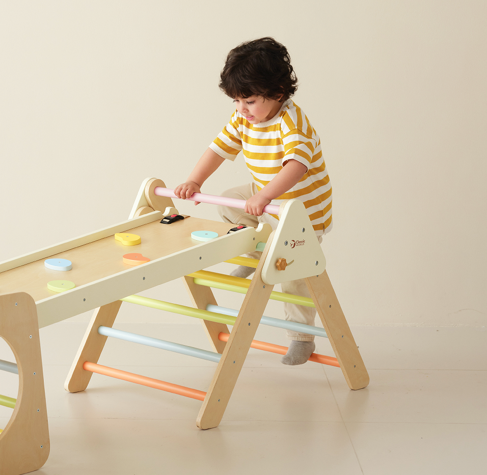Climbing gym set